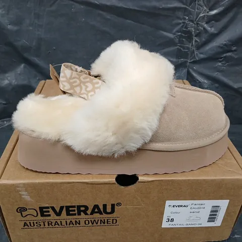 BOXED PAIR OF EVERAU FANTAIL SHOES - UK SIZE 38