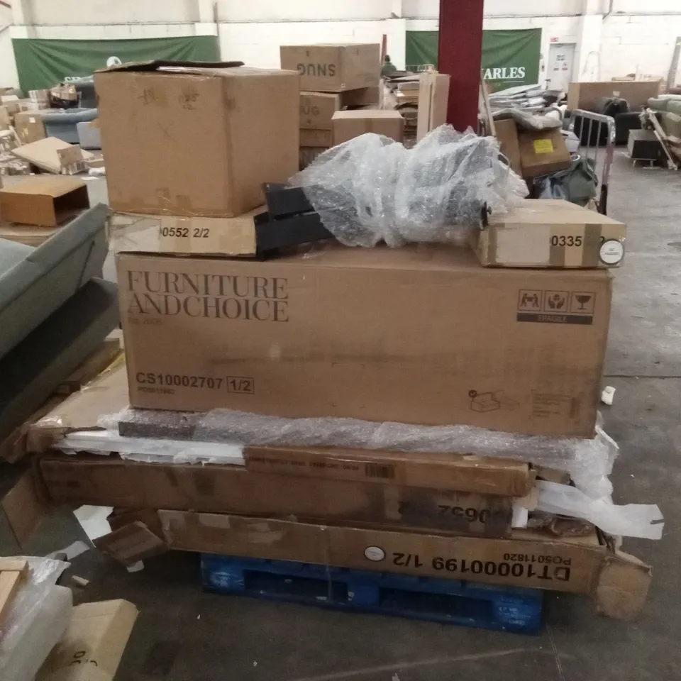 PALLET OF ASSORTED INCOMPLETE DESIGNER FURNITURE AND DINING CHAIR PARTS