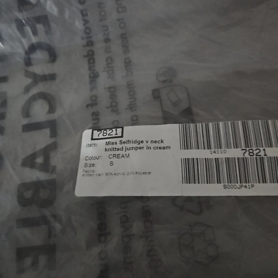 MISS SELFRIDGE CREAM V-NECK KNITTED JUMPER – UK SIZE S