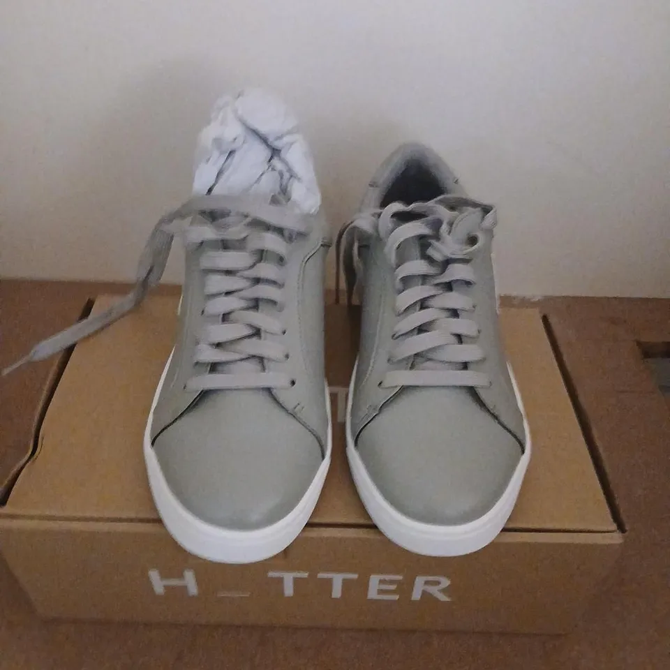 HOTTER STAR-STARZS FLINT GREY-SILVER SNEAKERS, UK 5.5 (US 7.5, EU 38.5) – BOXED