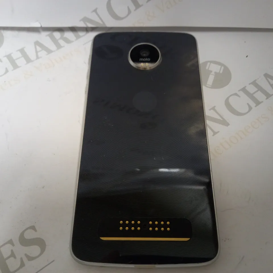 MOTOROLA MOTO Z PLAY