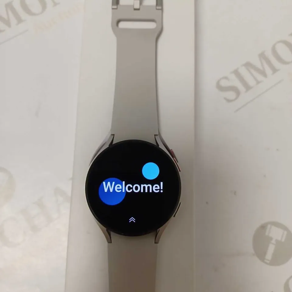 SAMSUNG GALAXY WATCH 4 
