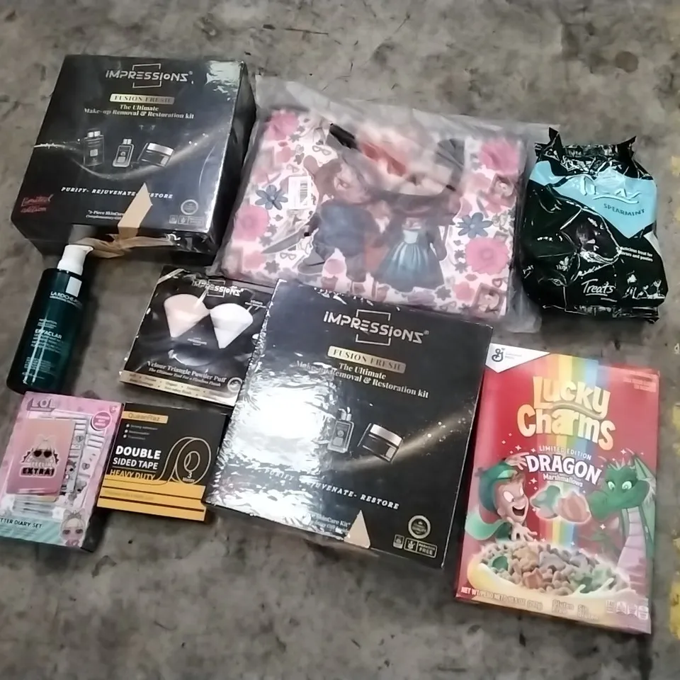 PALLET OF ASSORTED HOUSEHOLD GOODS AND PRODUCTS TO INCLUDE; FACE CARE AND BEAUTY PRODUCTS, LUCKY CHARMS CEREAL, TAPE, HORSE TREATS ETC