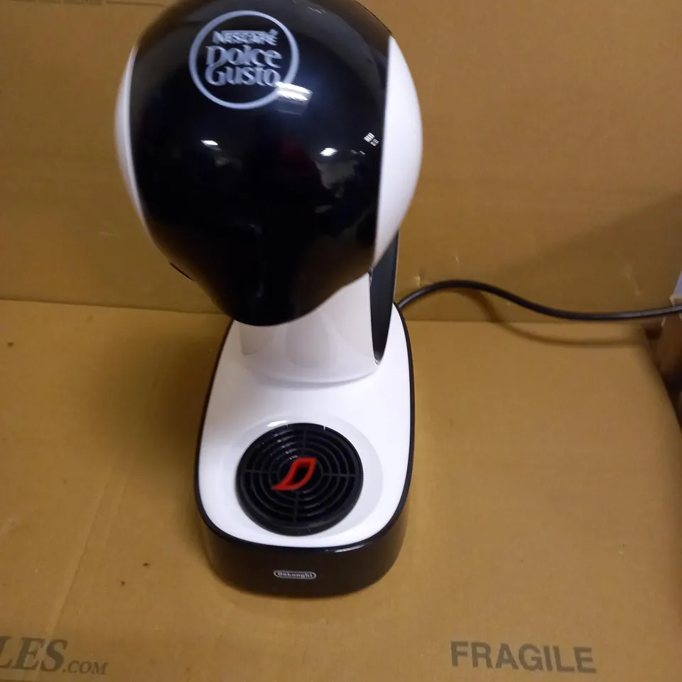 DELONGHI NESCAFÉ DOLCE GUSTO COFFEE MACHINE