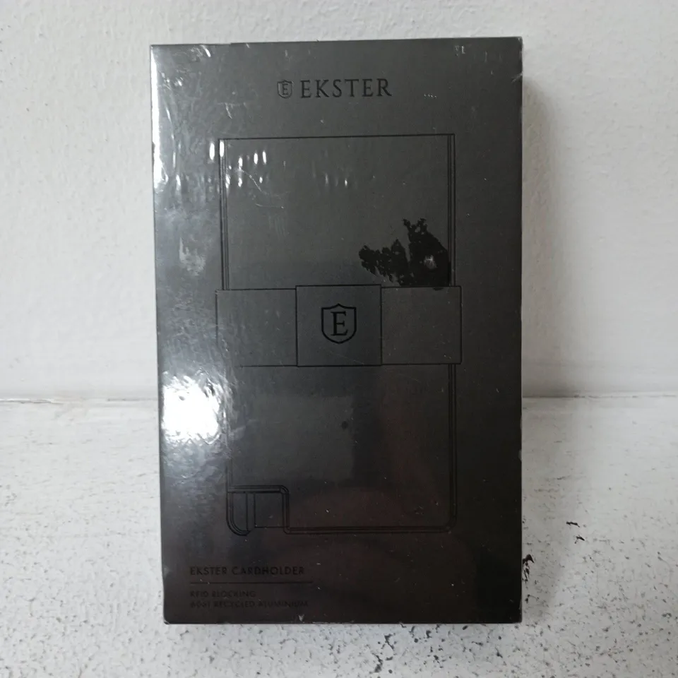 EKSTER CARDHOLDER 2 – JET BLACK (BOXED AND SEALED)