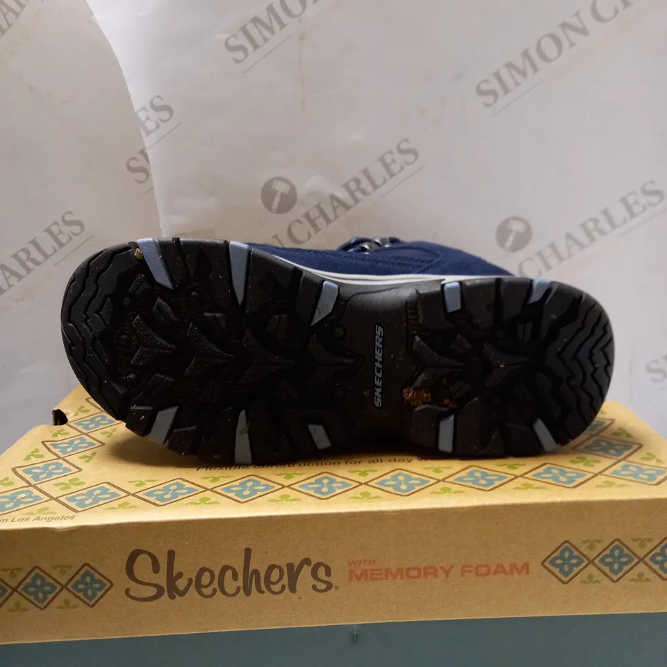 SKECHERS ALPH WATERPROOF NAVY BOOTS - SIZE 3