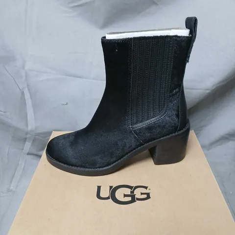UGG CAMDEN EXOTIC BLACK ANKLE BOOTS – UK 4.5 (US 6)