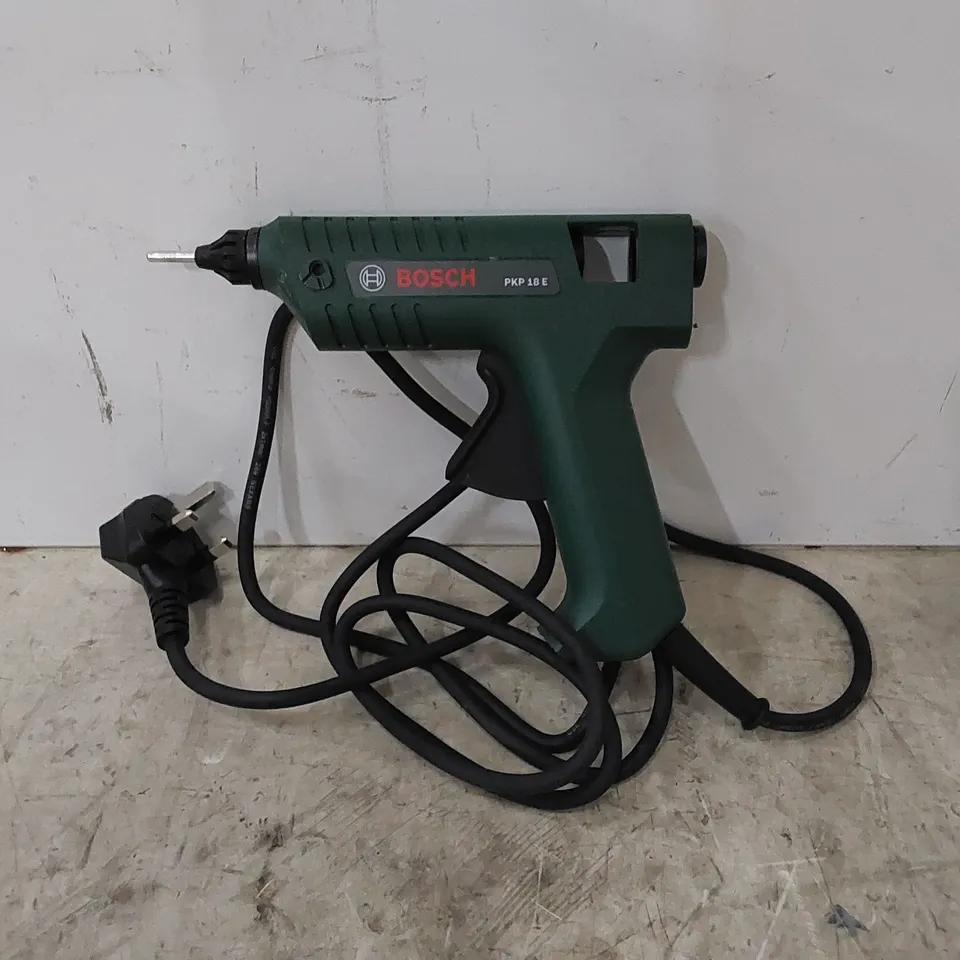 BOSCH ELECTRIC GLUE GUN - MODEL: PKP 18 E