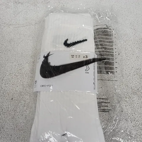 NIKE DRI-FIT CREW SOCKS – 3 PAIRS, UK 8-11