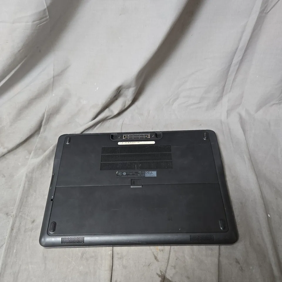 Dell Latitude E7240 Laptop – 12.5-inch, i5-4310U, 4GB RAM, 128GB SSD, WiFi