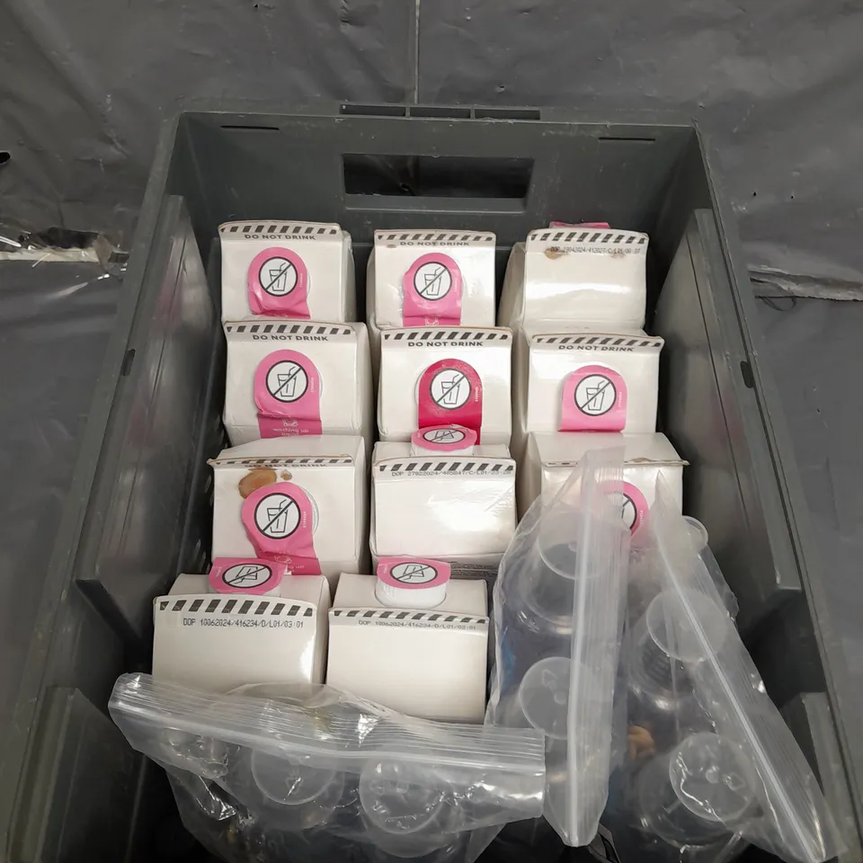 TOTE OF APPROX 10 CLEANING PRODUCTS TO INCLUDE , WASHING UP LIQUID , EXPORY RESIN 
