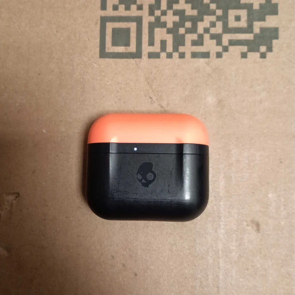 SKULLCANDY INDY EVO TRUE WILD WIRELESS TRUE‑WIRELESS EARBUDS WITH CHARGING CASE – ORANGE LID, PINK ACCENTS