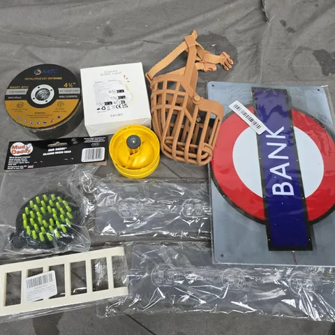 LOT OF ASSORTED HOUSEHOLD ITEMS TO INCLUDE METAL SIGNS, CUTTING DISKS AND DOG MUZZLE