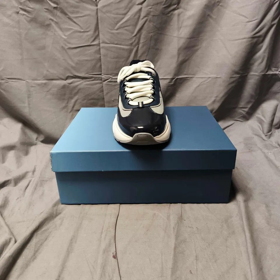 BOXED PAIR OF MEN'S NAVY AND BLUE CLEEN'S SHOES - SIZE 12.5