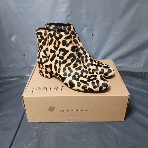 BOXED PAIR OF DUNE LONDON LEOPARD PRINT LEATHER SMART LOW BOOTS - SIZE 6