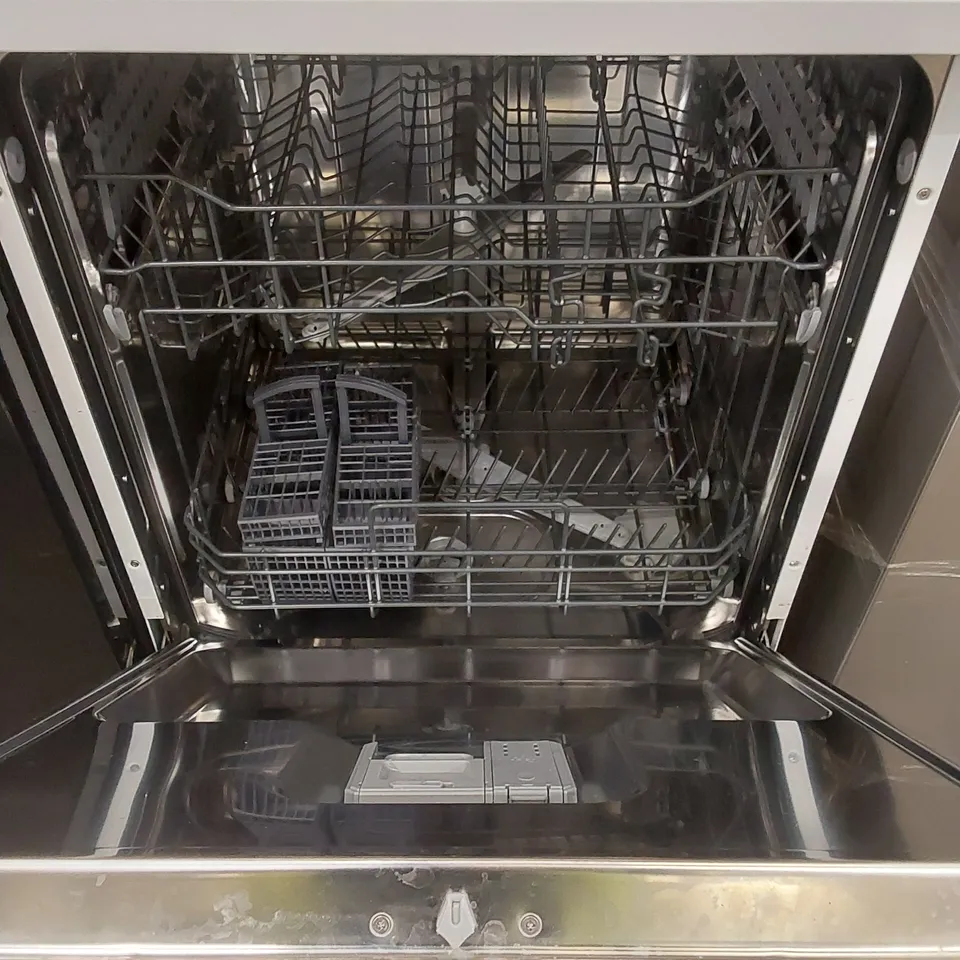 HISENSE HS622E90WUK FREESTANDING STANDARD DISHWASHER - WHITE