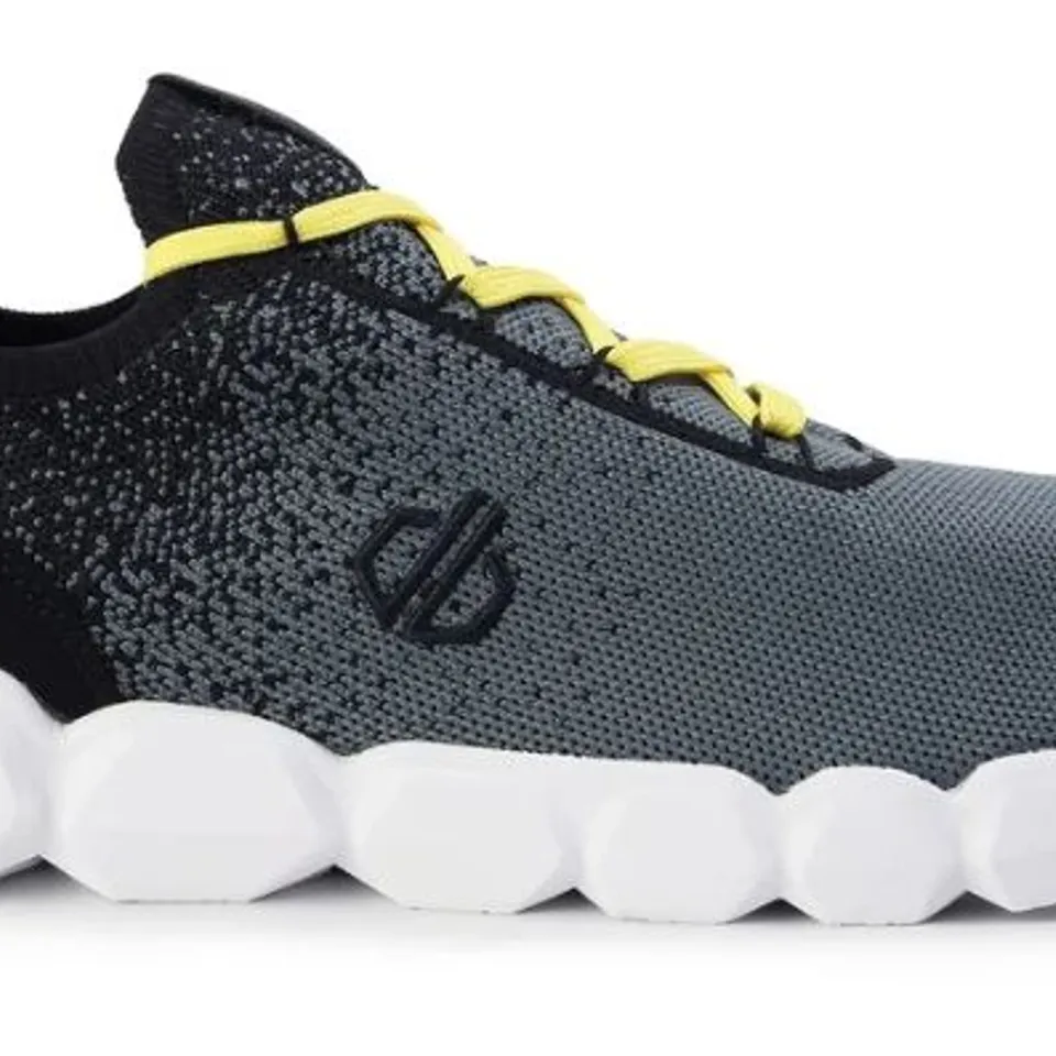 BRAND NEW BOXED DARE 2 B MENS HEX-AT TRAINERS SIZE 9