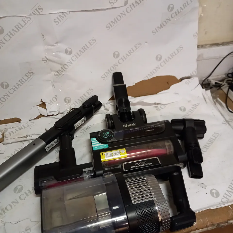 SHARK CORDLESS STICK VACUUM 