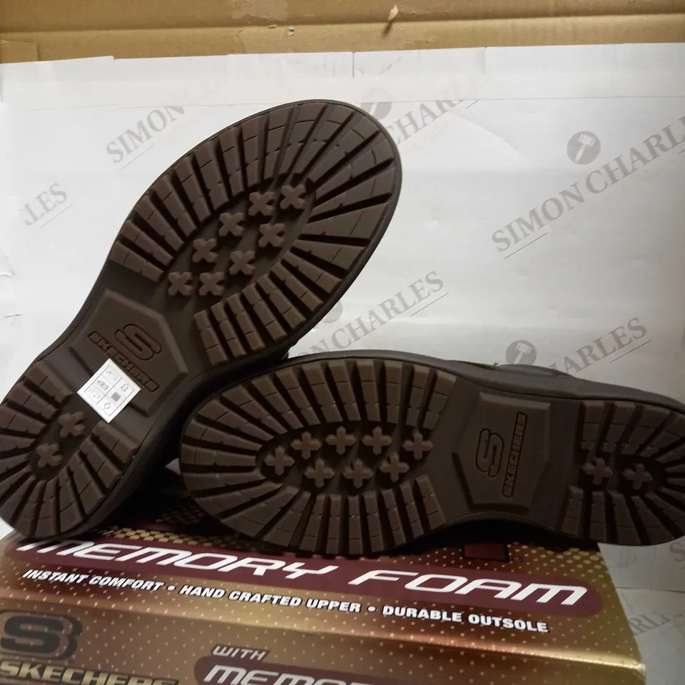 SKECHERS USA LEATHER BOOTS CHOCOLATE SIZE 9