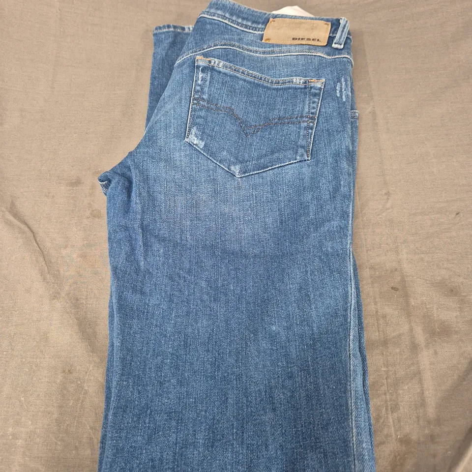 DIESEL CASUAL DENIM JEANS SIZE W30