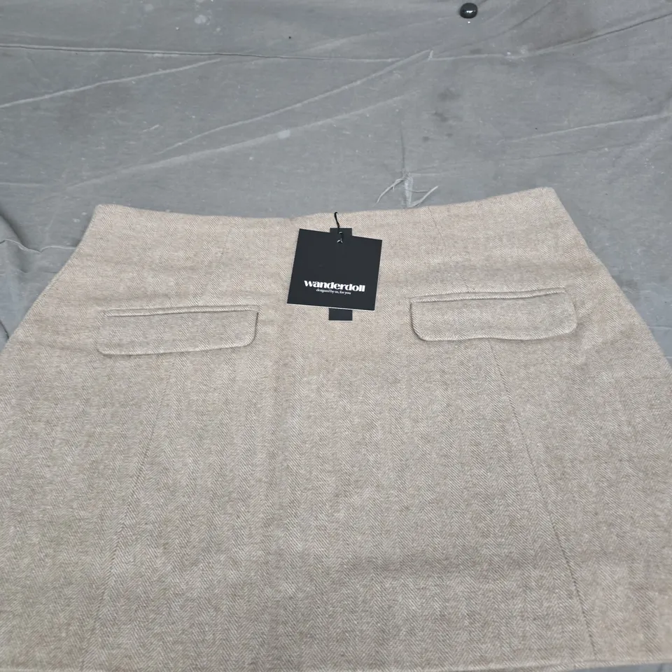 WANDERDOLL SAND TWEED MINI SKIRT WITH BACK POCKETS – WOMEN'S SIZE L