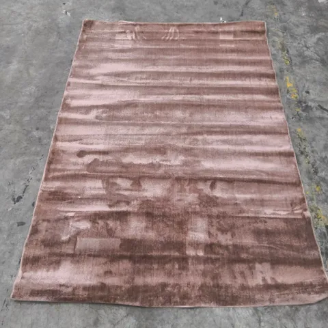 PINK BRONZE VELVET RUG – PLUSH RECTANGULAR CARPET (150X220CM)