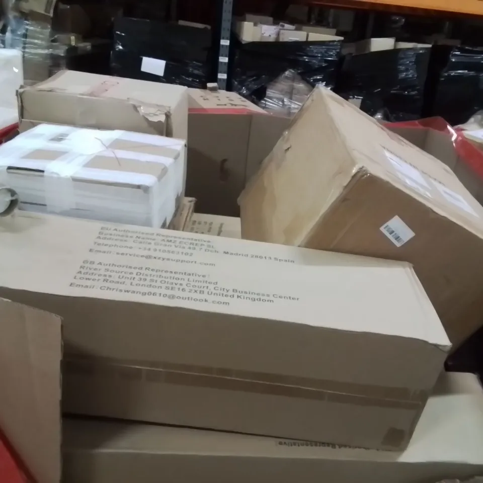 PALLET OF ASSORTED HOUSEHOLD GOODS AND PRODUCTS TO INCLUDE;COFFEE MACHINE,STAND MIXER,STAINLESS STAINLESS CUP