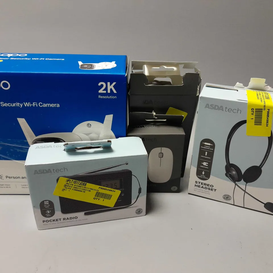 APPROXIMATELY 20 ASSORTED ELECTRICAL ITEMS TO INCLUDE TAPO SECURITY CAMERA, STEREO HEADSET, WIRELESS MOUSE, ETC