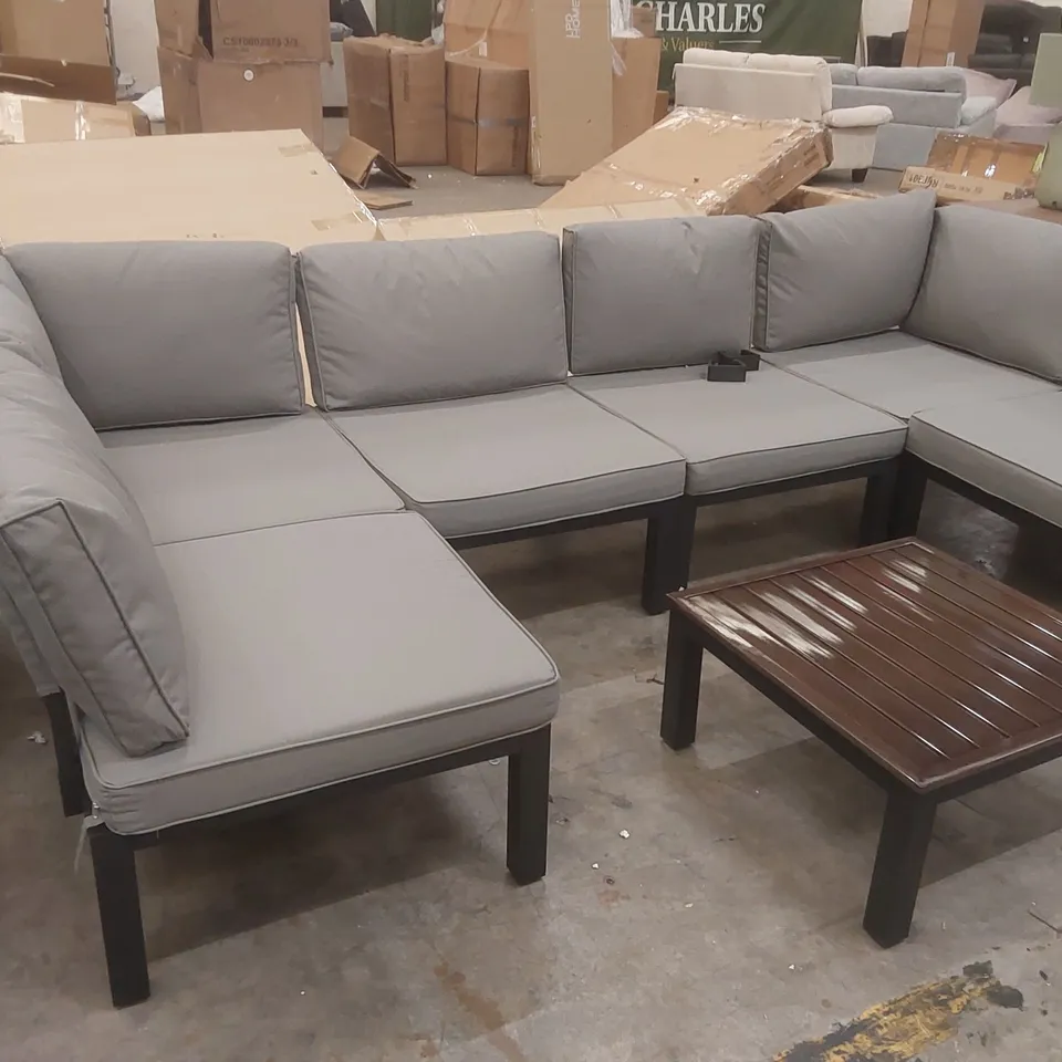 6-PERSON SECTIONAL GARDEN SEATING GROUP WITH CUSHIONS