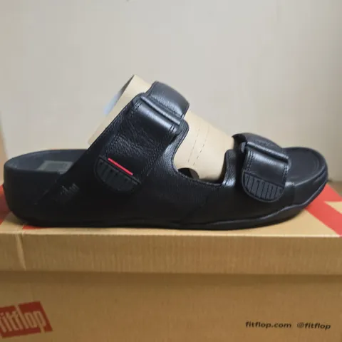BOXED PAIR OF FITFLOP WOMEN'S BLACK LEATHER SANDALS β DOUBLE-STRAP - UK SIZE 8