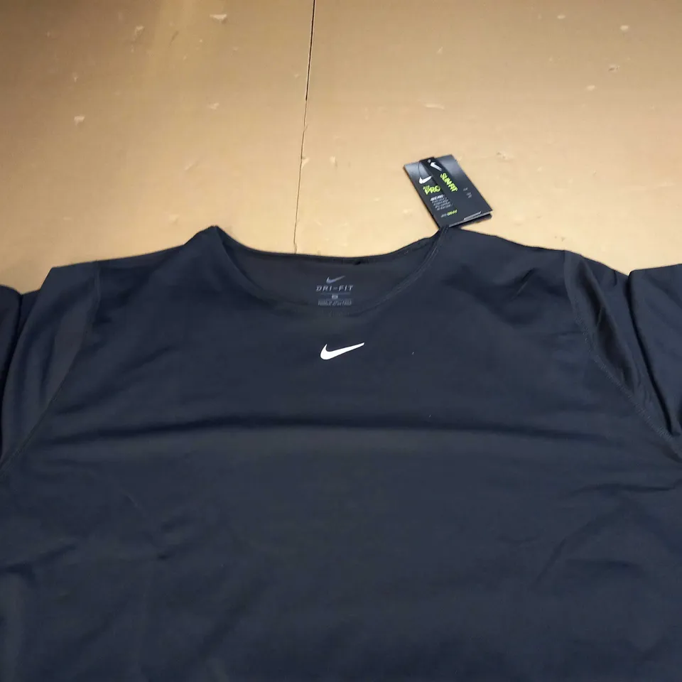 MENS NIKE SLIM FIT DRI-FIT SHIRT SIZE XXL
