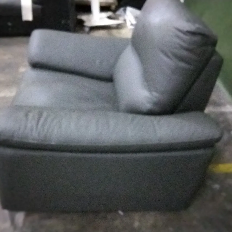 DESIGNER GREY FAUX LEATHER ELECTRIC RECLINING ARM CHAIR