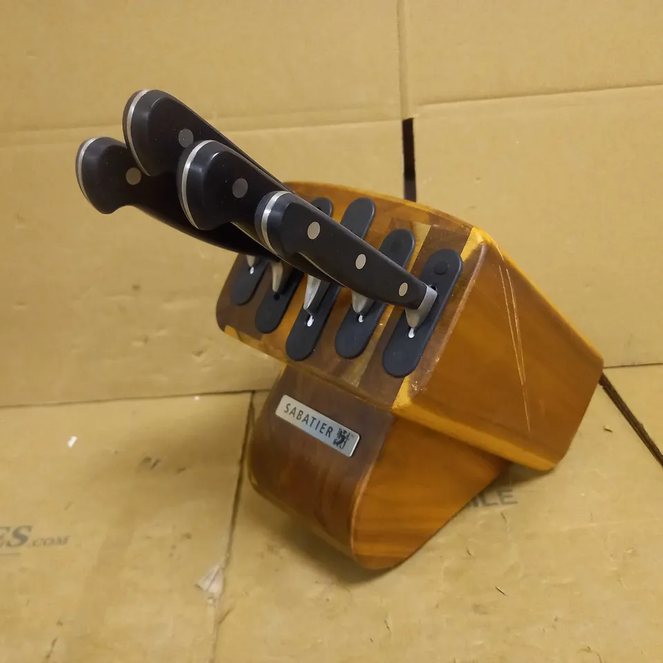 SABATIER SELF SHARPENING KNIFE BLOCK SET