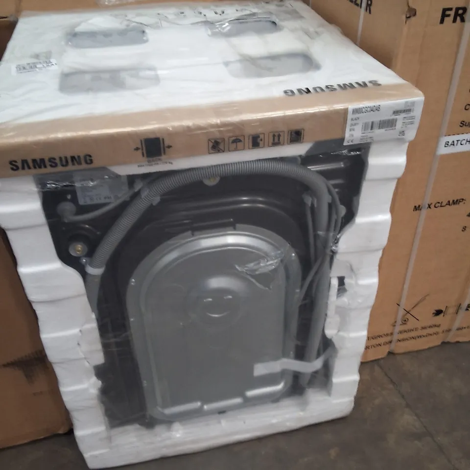 BAGGED SAMSUNG SERIES 5 SMART LOAD WASHING MACHINE IN BLACK