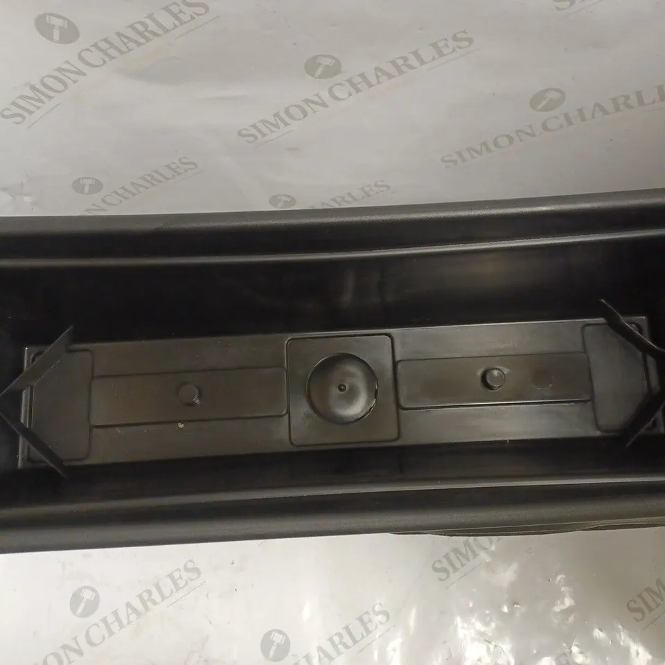 BOX OF 4 THE WINCHESTER COLLECTION TROUGHS. 