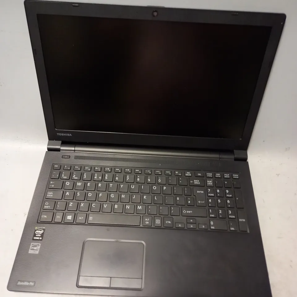 TOSHIBA SATELLITE PRO R50-B LAPTOP IN BLACK