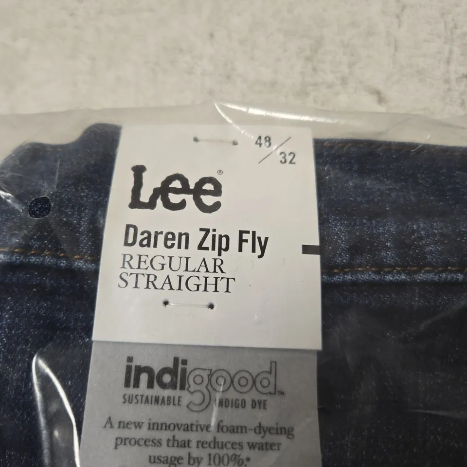 LEE DAREN ZIP FLY JEANS REGULAR STRAIGHT W48 L32