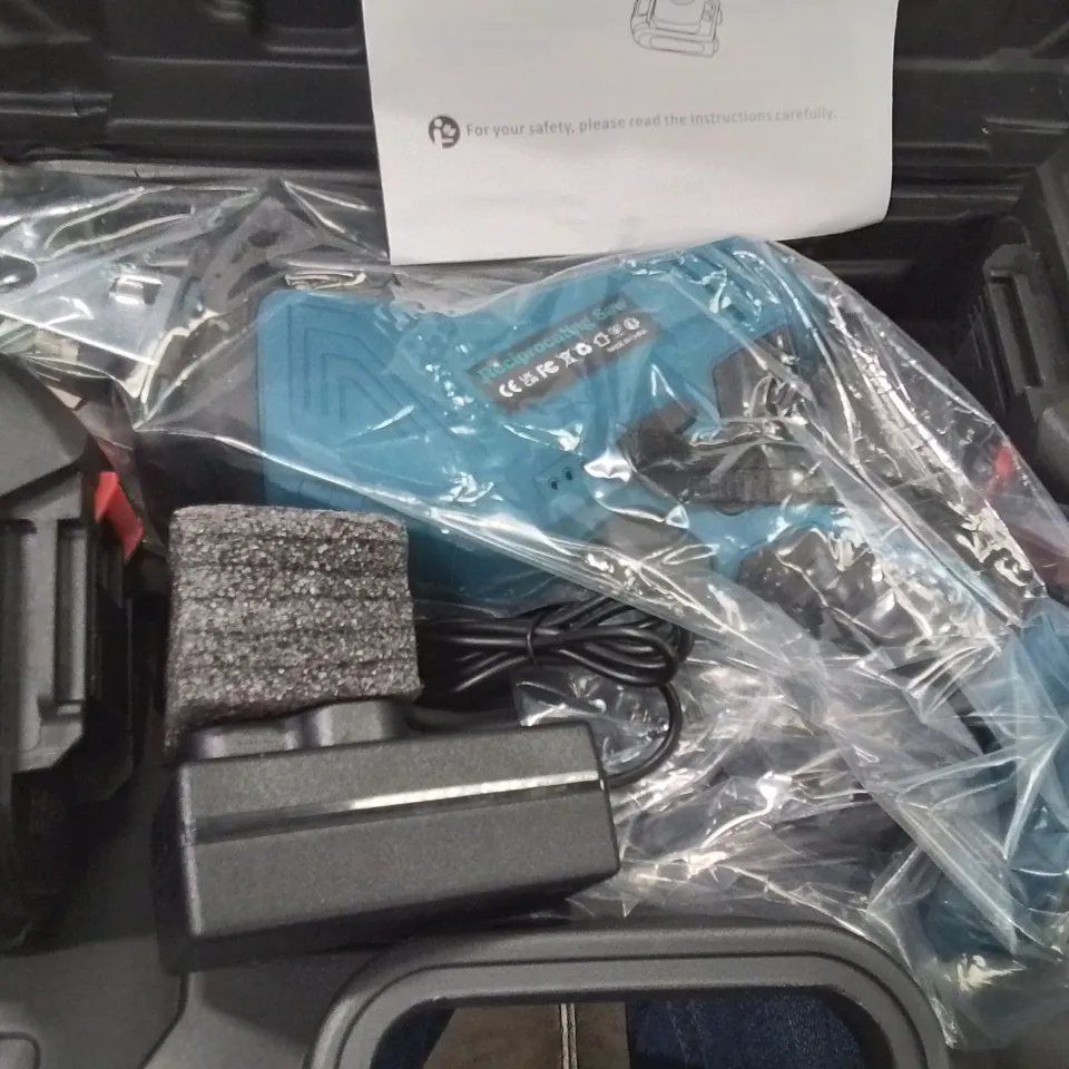 BOXED CORDLESS SABER SAW