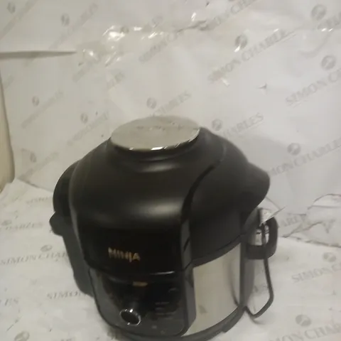 NINJA FOODI MULTI-COOKER
