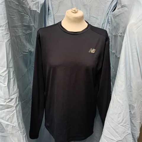 NEW BALANCE RUNNING LONG-SLEEVE TOP – NAVY – SIZE M (MEN'S)