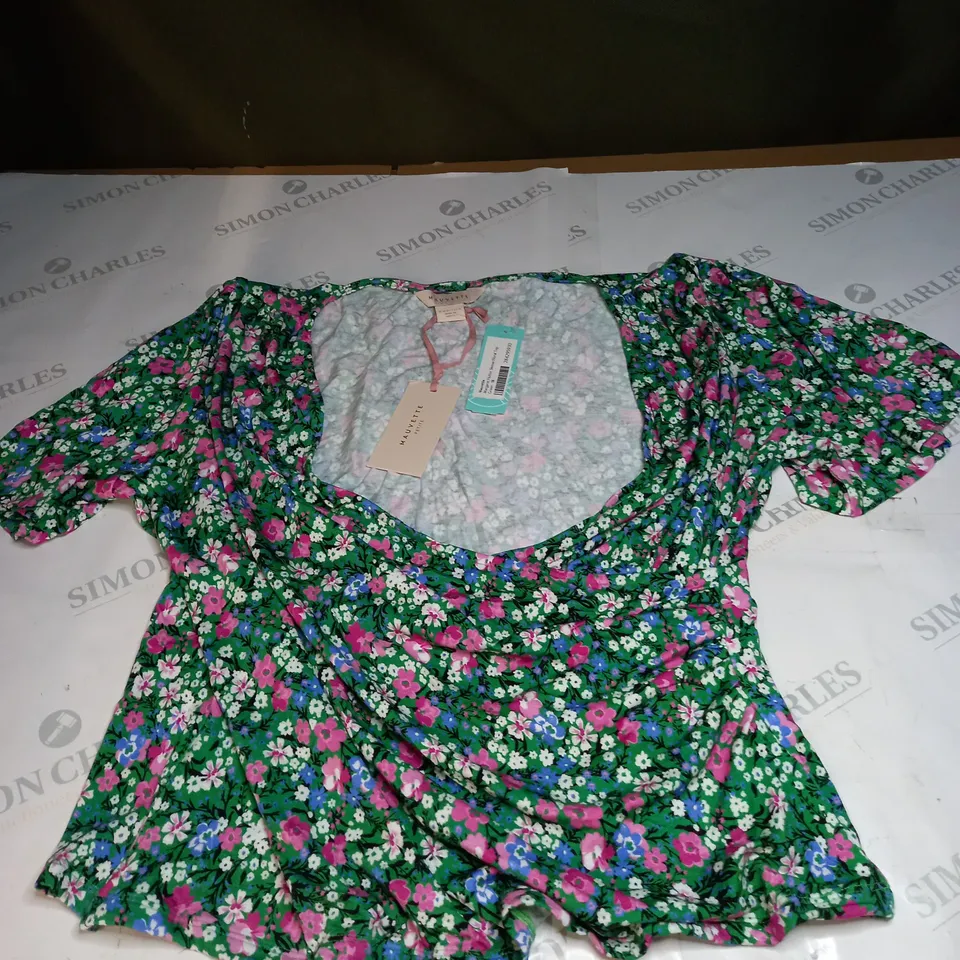 MARGARET FLUTTER SLEEVE FLORAL TOP SIZE 18
