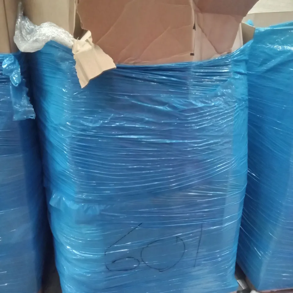 PALLET OF ASSORTED ITEMS INCLUDING ELECTRIC CLOTHES DRYER, ELLIEBO PET BED, CHRISTMAS WREATH, TOPLUS YOGA MAT, CROYDEX TOILET SEAT, ROUND WALL MIRROR 