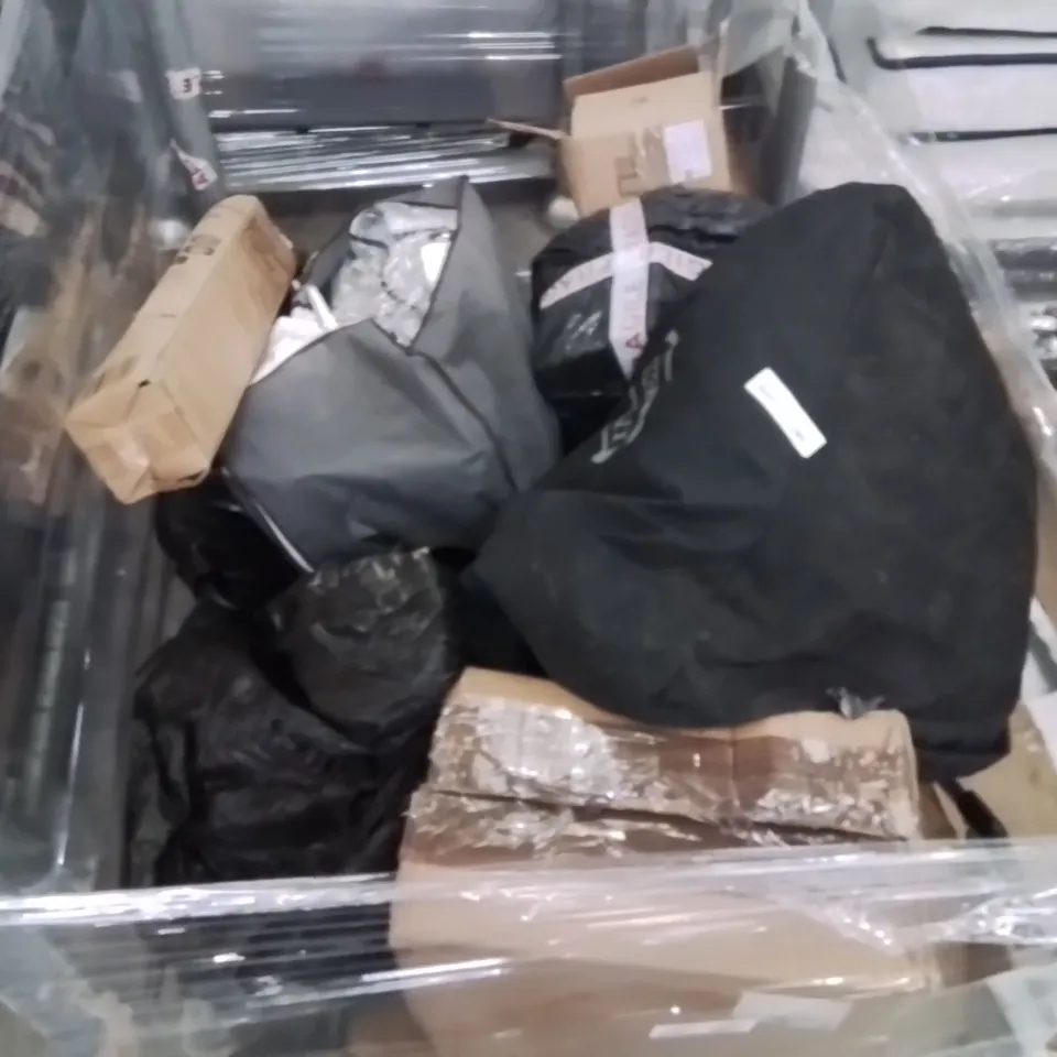 PALLET CONTAINING VARIOUS ASSORTED INCOMPLETE EXERCISE EQUIPMENT AND OTHER HOUSEHOLD ITEMS