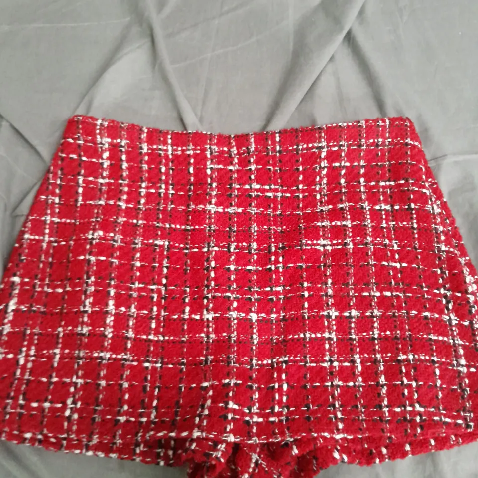 ZARA SKORT RED SIZE MEDIUM