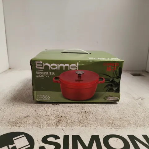 RED ENAMELLED CAST IRON CASSEROLE POT, 240MM DIAMETER (BOXED)