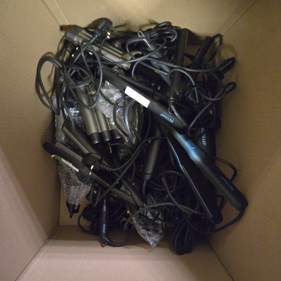 APPROXIMATELY 10 ASSORTED UNBOXED STYLING TOOLS - COLLECTION ONLY 