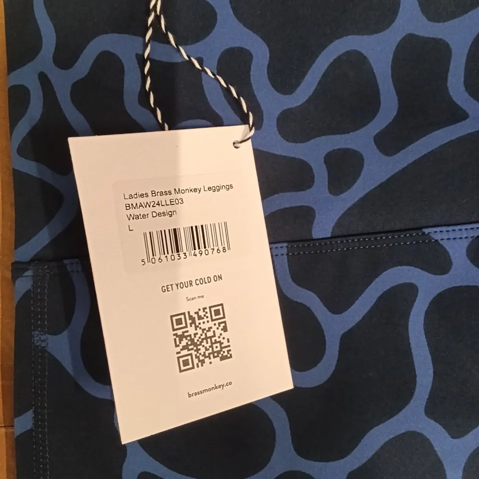 BRAND NEW BRASS MONKEY SHORTS - WATER DESIGN SIZE L APPROXIMATELY 21