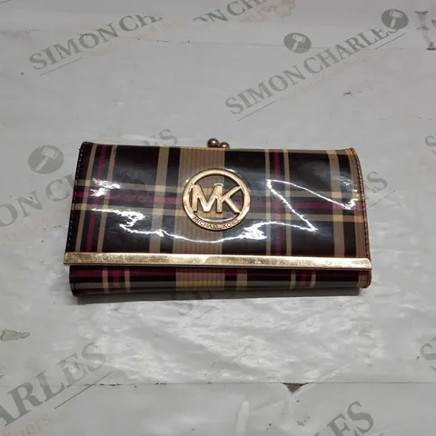 MICHAEL KORS CLASP PURSE