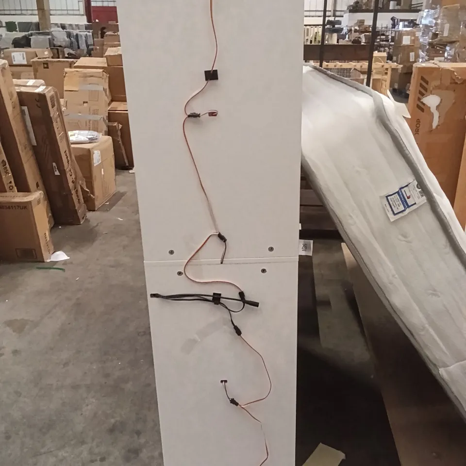 64.8" MODERN BOOKSHELF