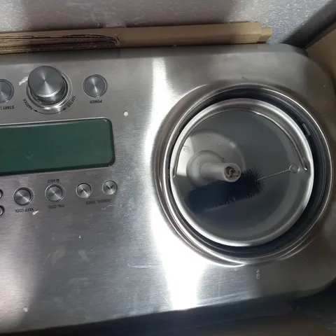 THE SMART SCOOP ICE CREAM MACHINE